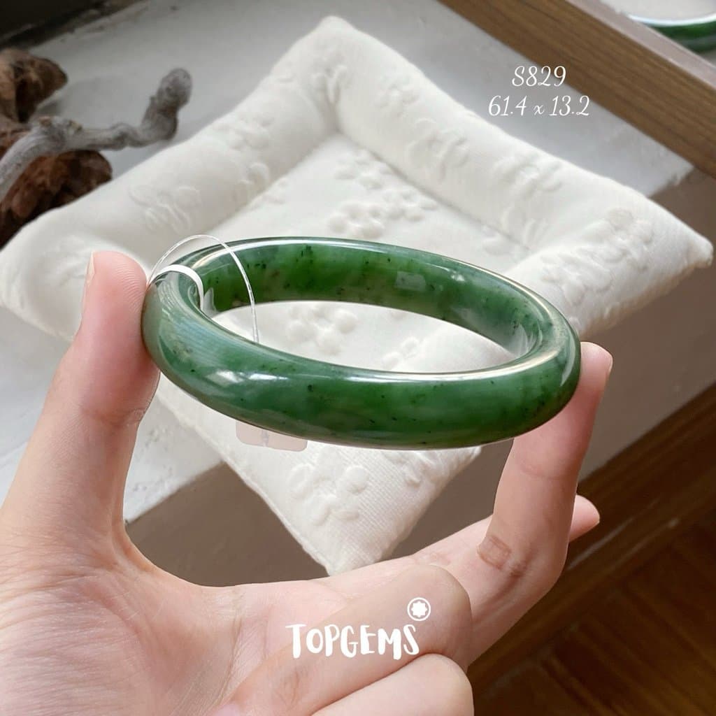 [TỔNG HỢP VÒNG BẢN] Ngọc Hoà Điền Tự Nhiên Kèm Kiểm Định TOPGEMS - Có Ship Hoả Tốc - Tặng Kèm Hộp