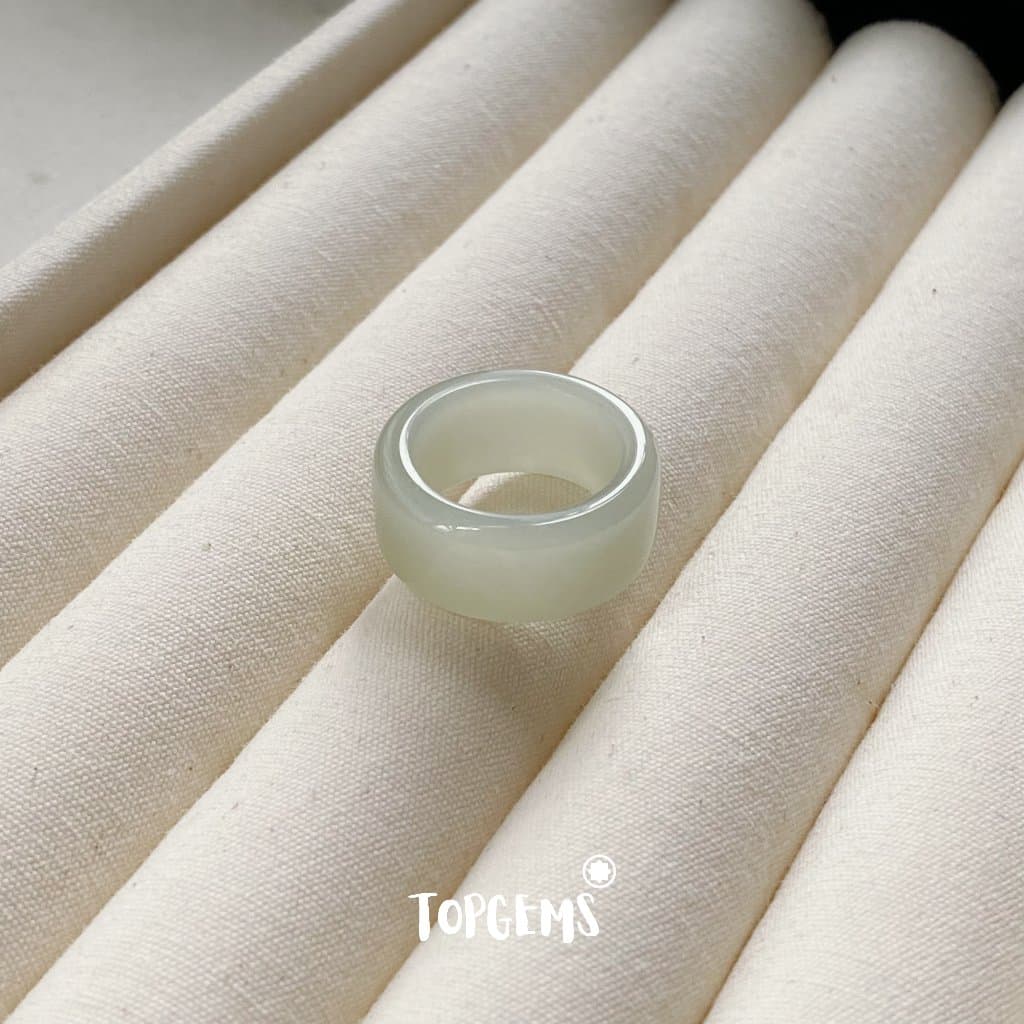 Tổng Hợp Nhẫn Ngọc Hòa Điền Tự Nhiên Dòng Cao Cấp Chột Mảnh Chột Dày - Chọn Mẫu Theo Mệnh & Sở Thích